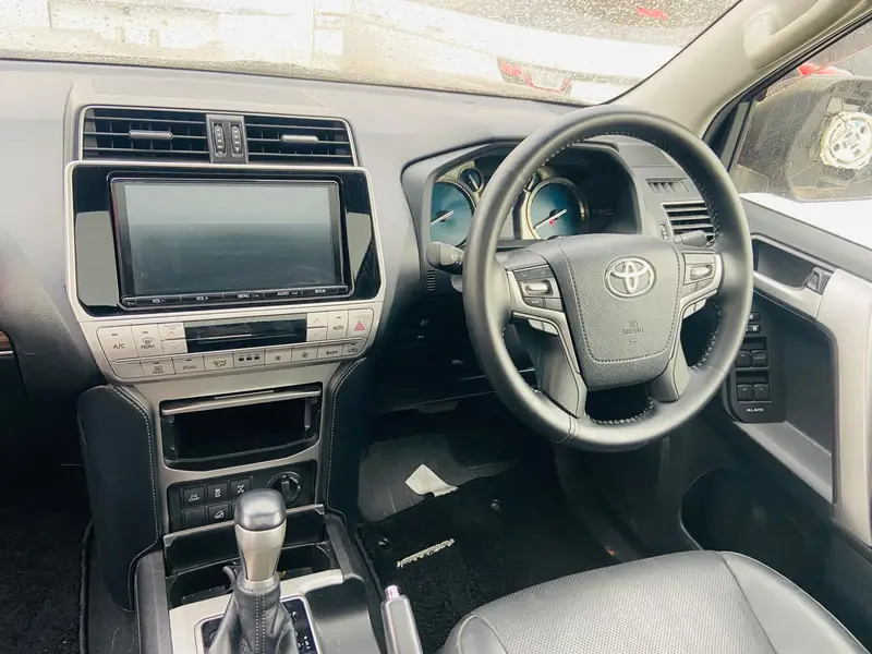 2018 Toyota Land Cruiser Prado – photo 4