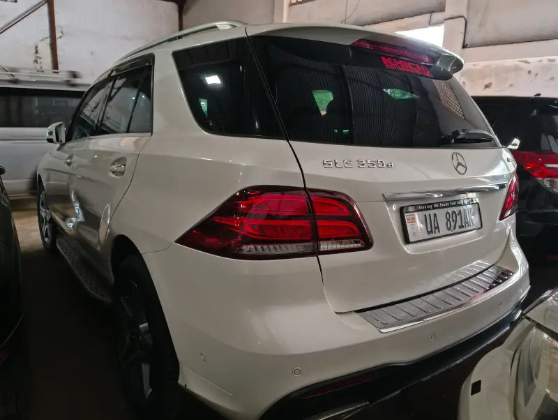 2015 Mercedes-Benz – photo 7