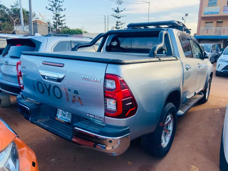 2020 Toyota Hilux – photo 4