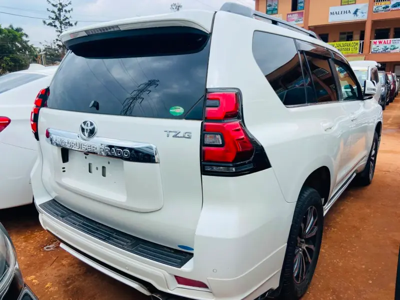 2018 Toyota Land Cruiser Prado – photo 4