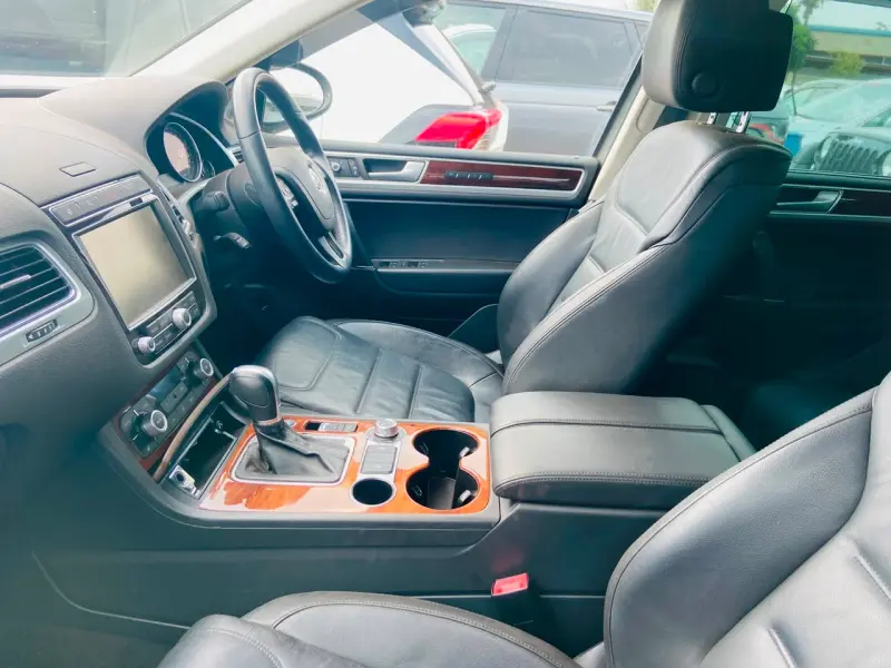 2014 Volkswagen Touareg – photo 3