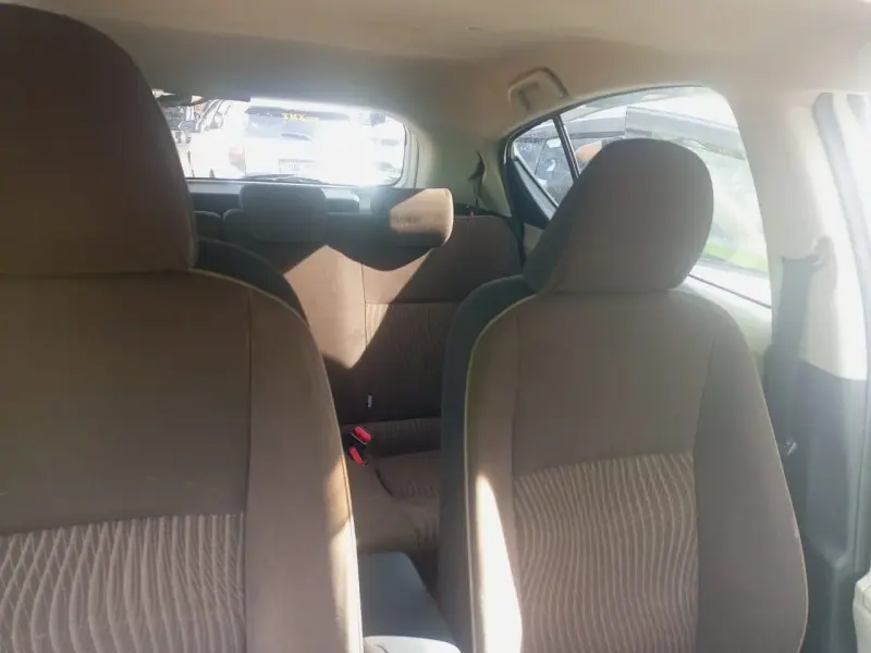 2012 Toyota Aqua – photo 5