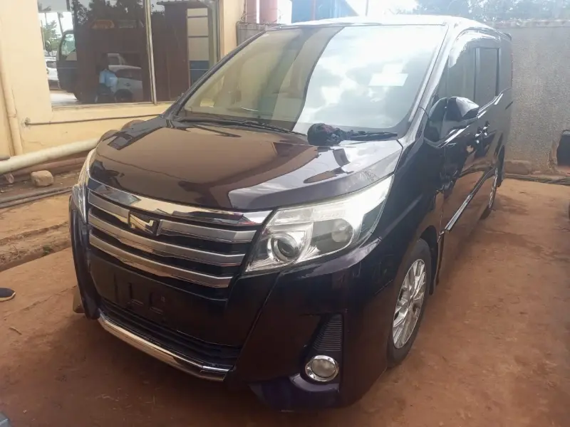 2014 Toyota Noah
