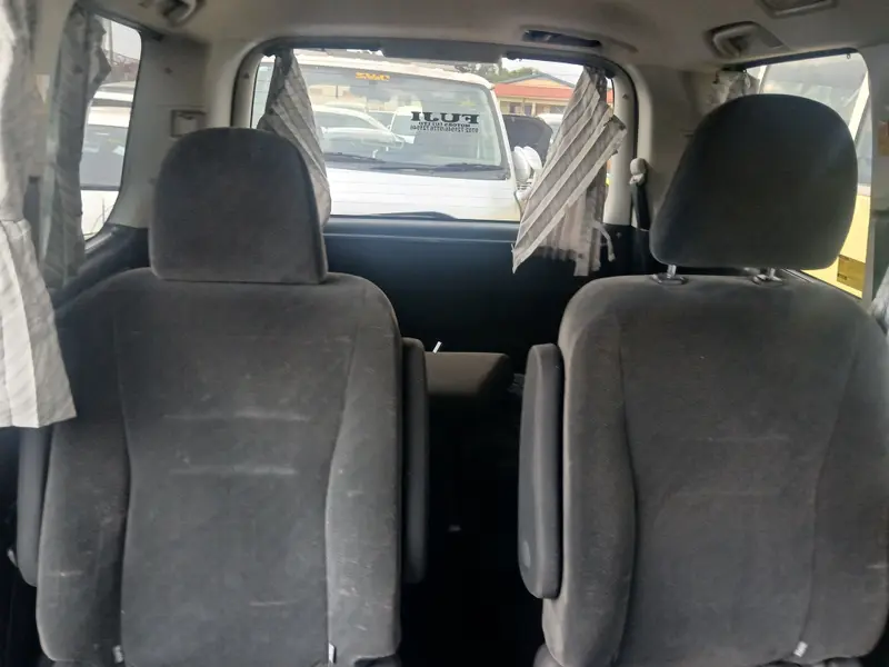 2013 Toyota Noah – photo 5