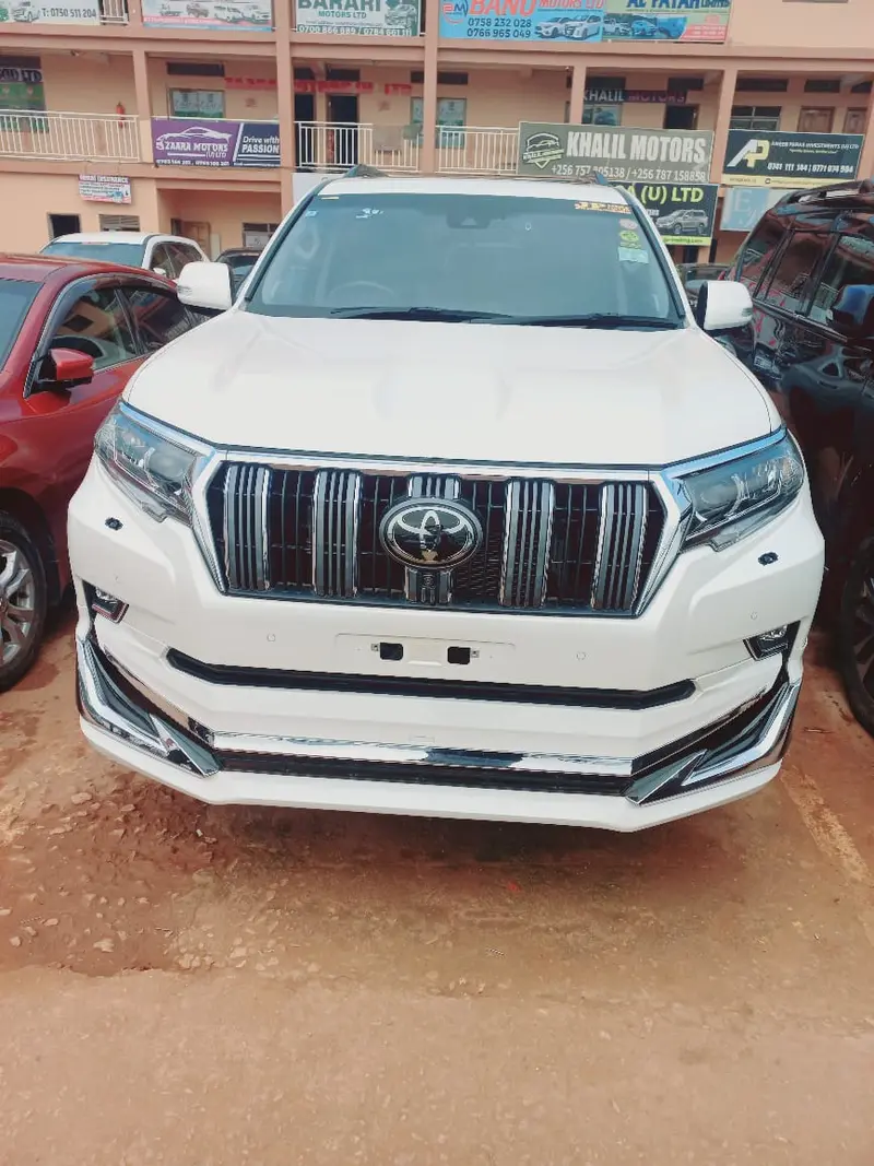2022 Toyota Land Cruiser Prado