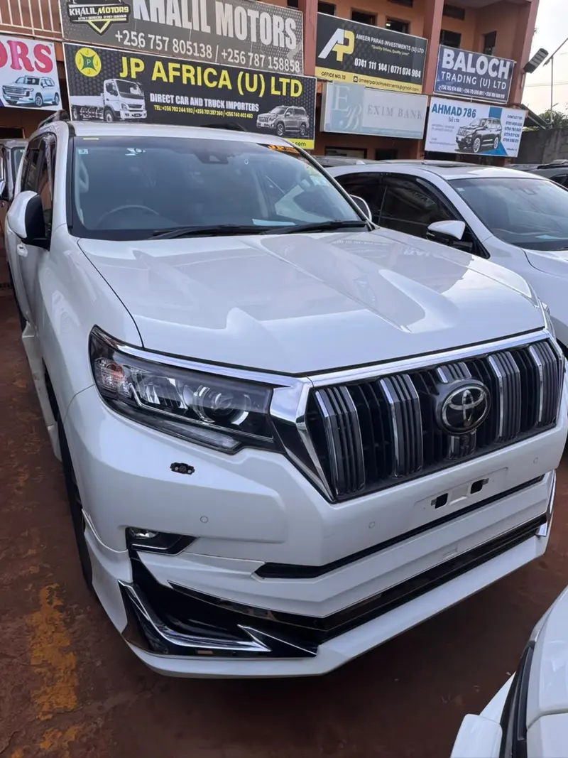 2022 Toyota Land Cruiser Prado – photo 2