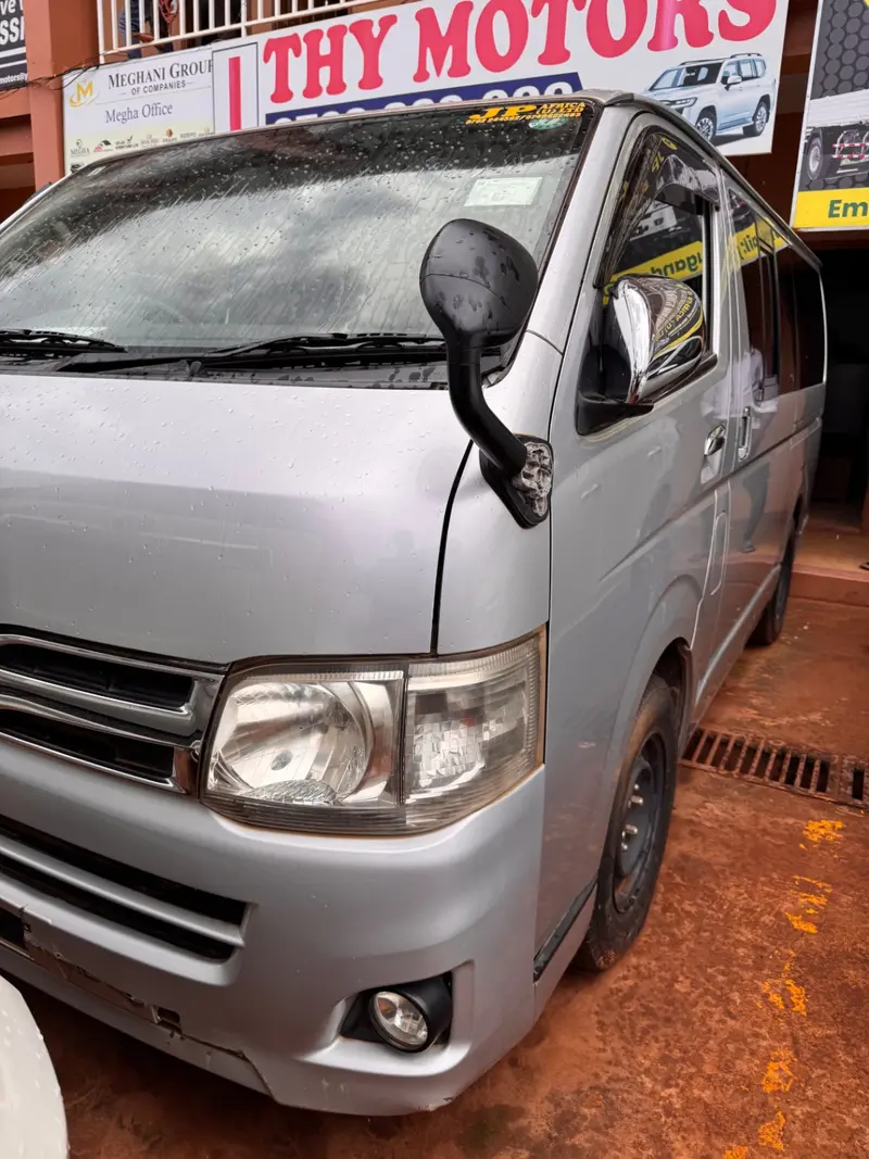 2013 Toyota Hiace
