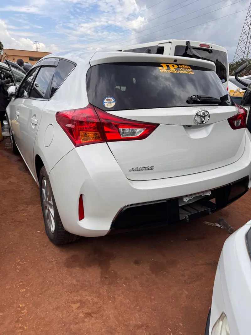 2013 Toyota Auris