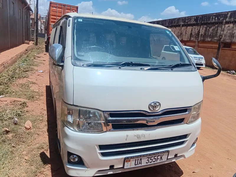 2011 Toyota Hiace