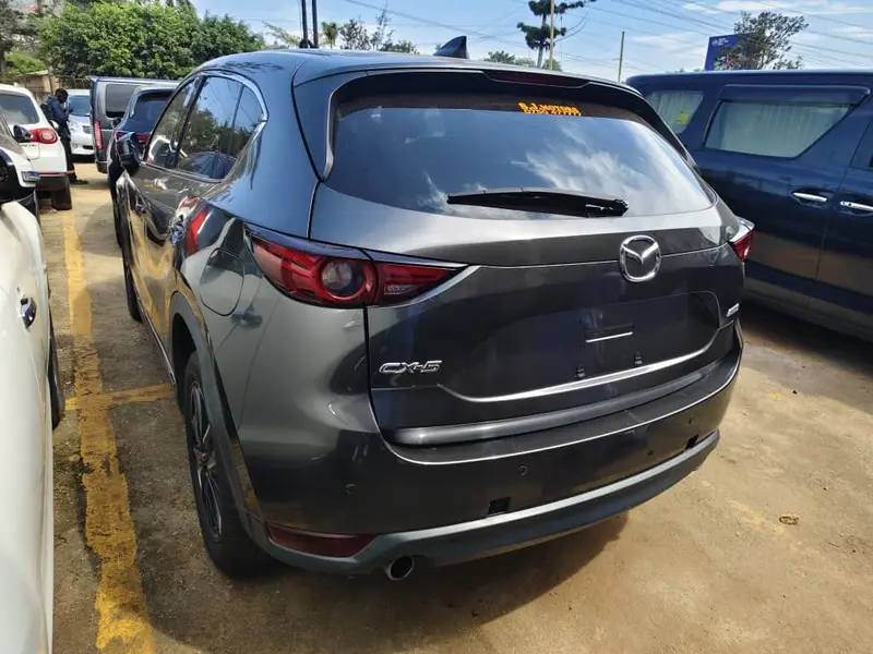 2017 Mazda – photo 2