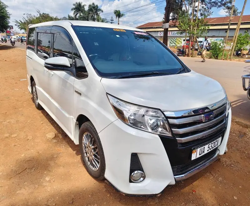 2016 Toyota – photo 2