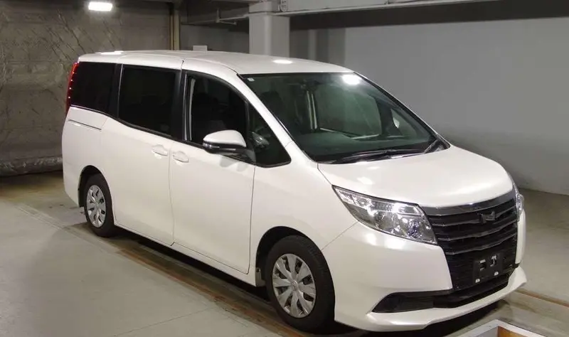 2014 Toyota Noah