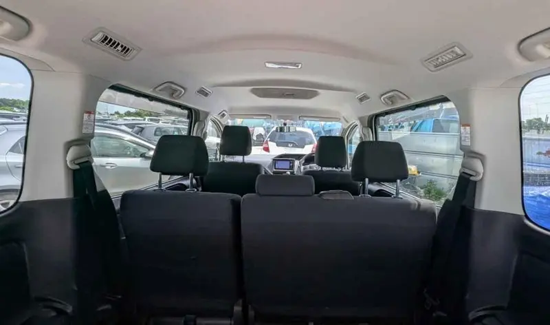 2014 Toyota Noah – photo 6