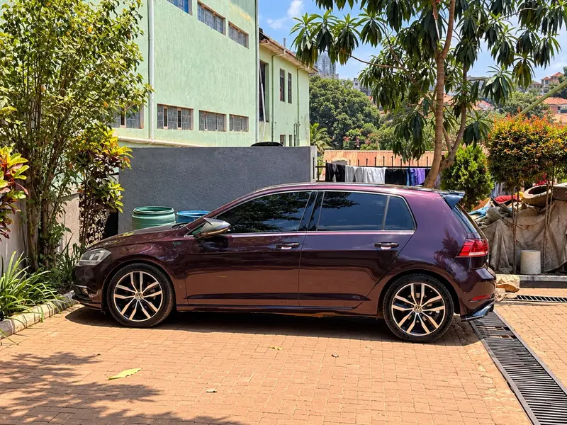 2017 Volkswagen Golf – photo 2