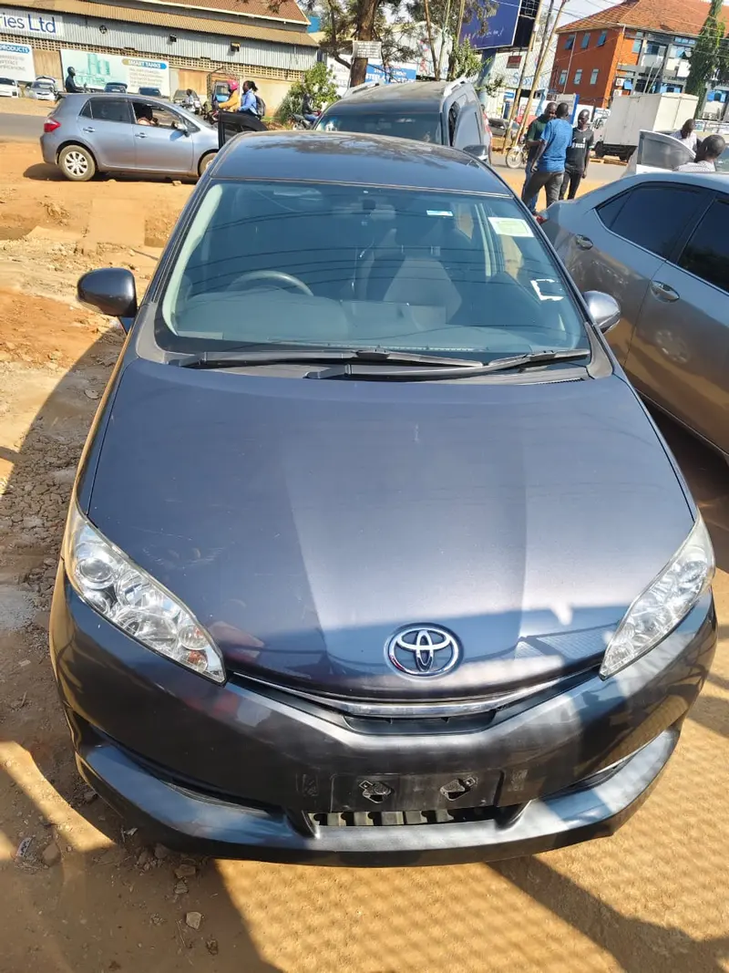 2013 Toyota Wish