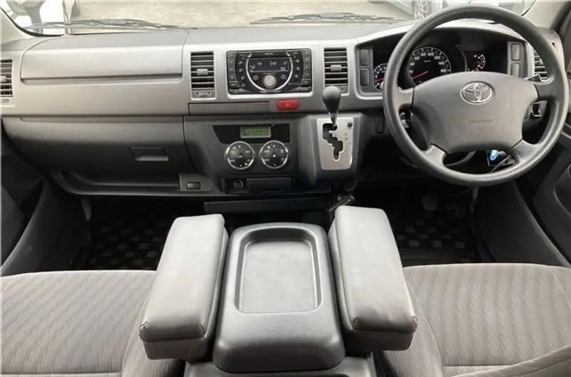 2012 Toyota – photo 6