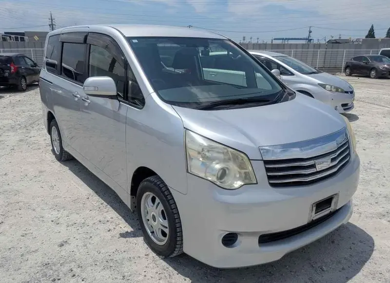 2013 Toyota – photo 3