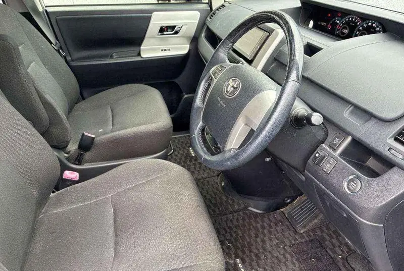 2013 Toyota – photo 10