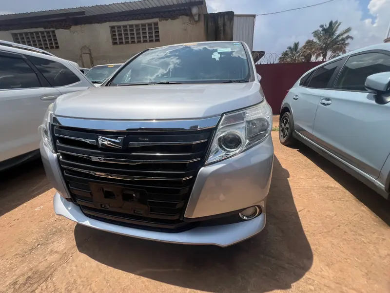 2014 Toyota Noah