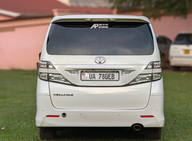 2011 Toyota Vellfire – photo 3