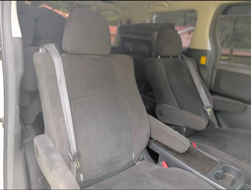 2011 Toyota Vellfire – photo 9