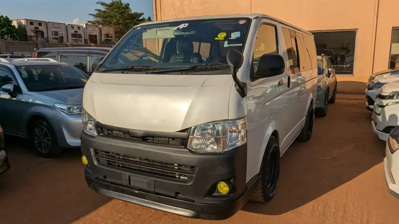 2013 Toyota Hiace
