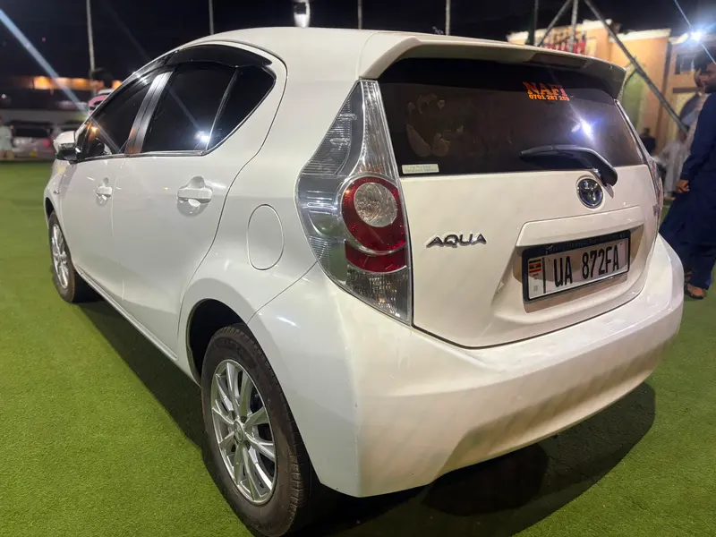 2012 Toyota Aqua – photo 6