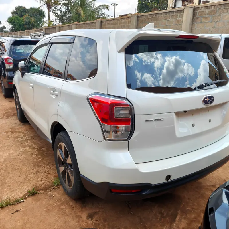 2017 Subaru Forester – photo 2