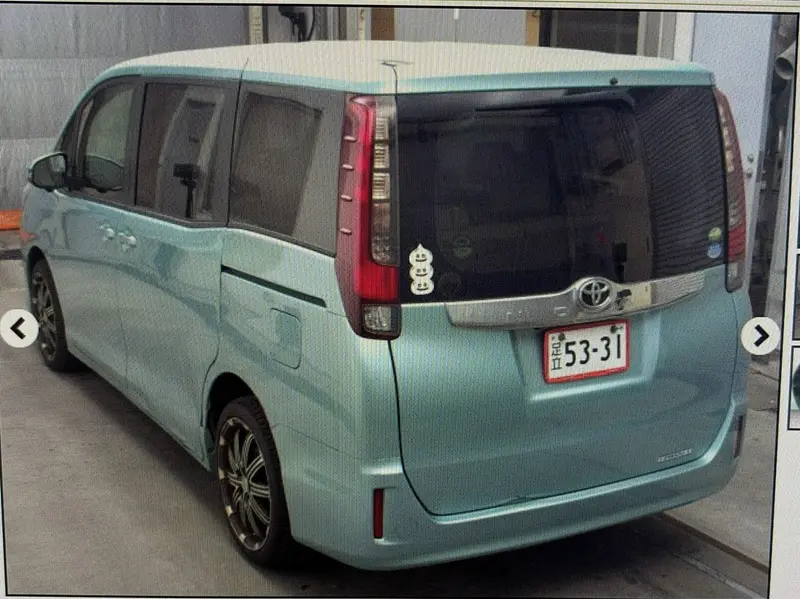 2014 Toyota Noah – photo 4