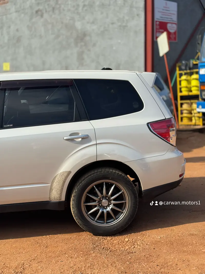 2011 Subaru Forester – photo 2