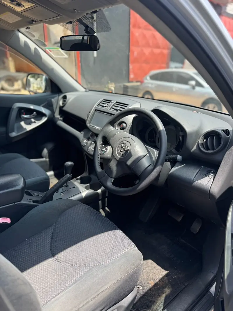 2010 Toyota RAV4 – photo 5