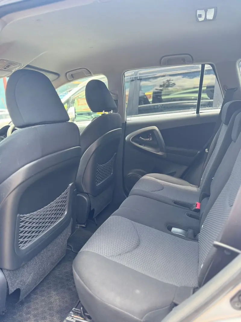 2010 Toyota RAV4 – photo 7