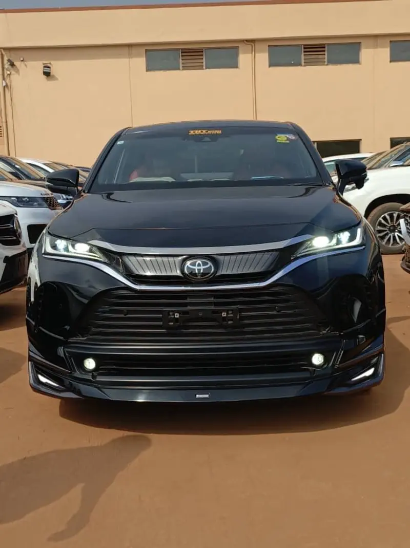 2020 Toyota Harrier – photo 4