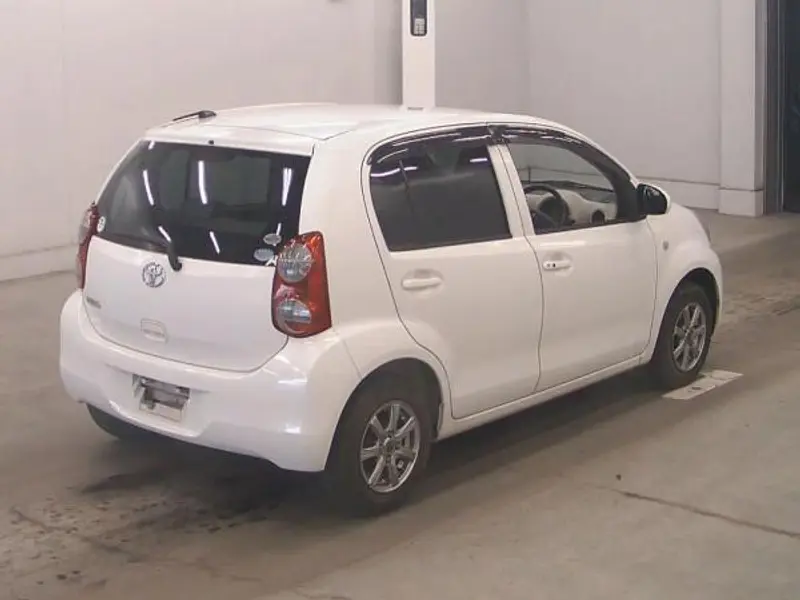 2011 Toyota Passo – photo 3