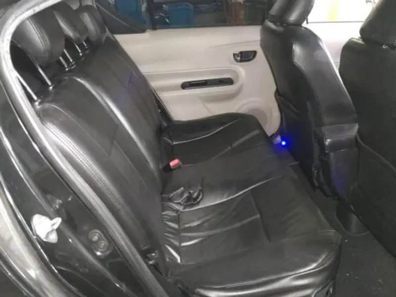 2012 Toyota Aqua – photo 6