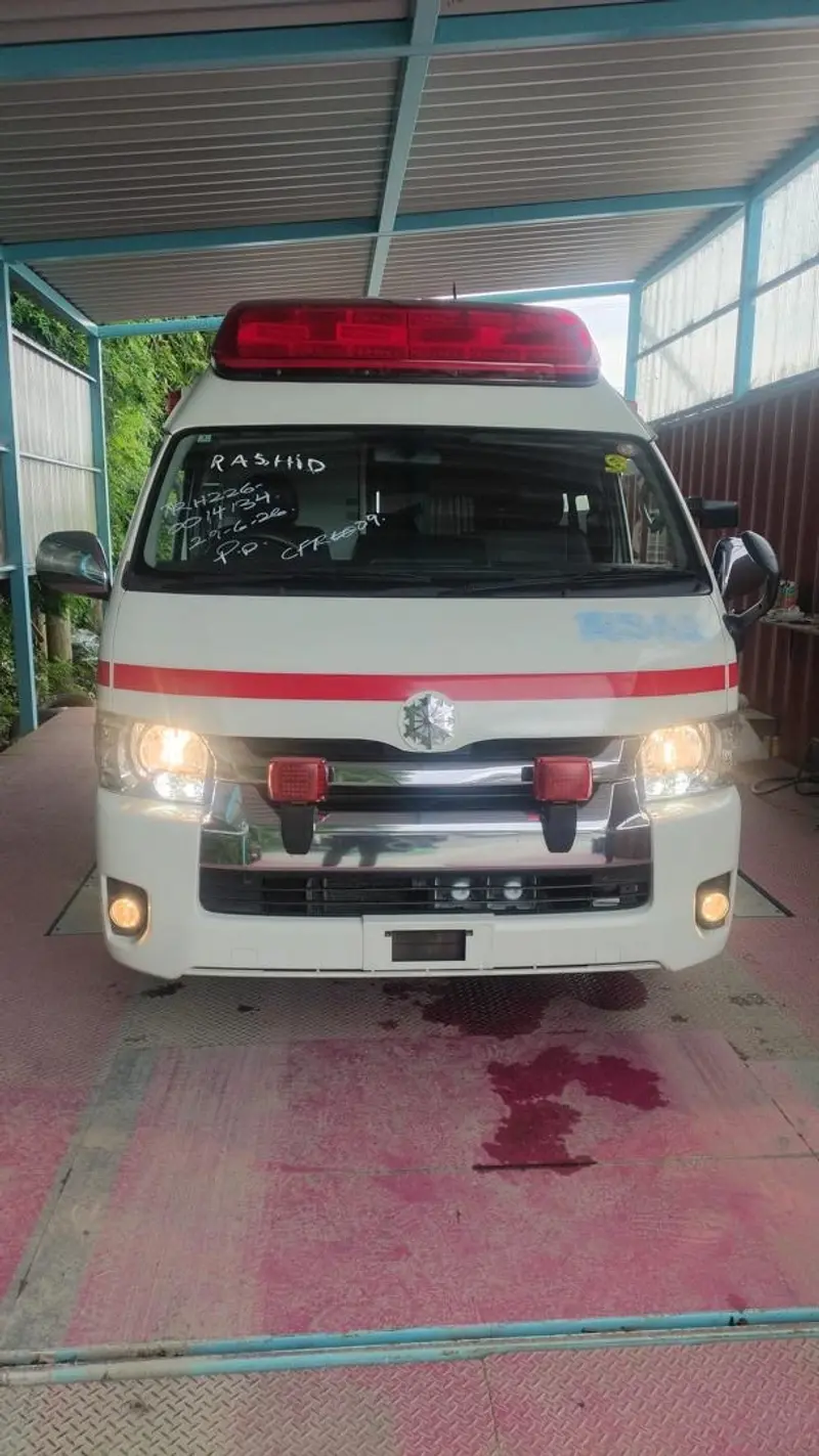 2014 Toyota Ambulance – photo 1 of 7