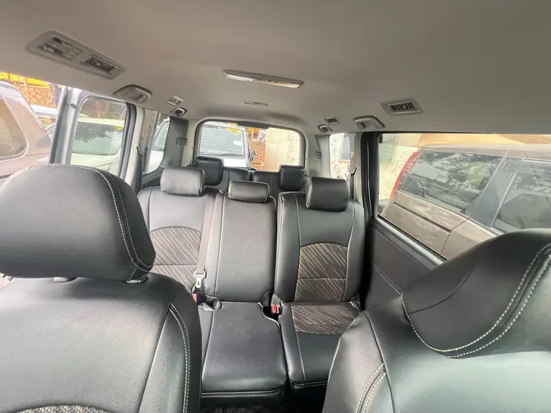 2013 Toyota Noah – photo 8