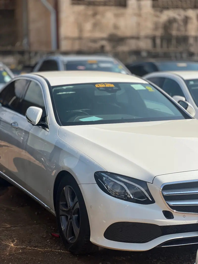 2018 Mercedes-Benz E-Class – photo 2