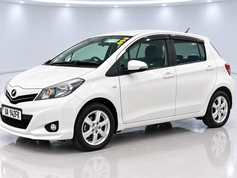 2012 Toyota Vitz – photo 3