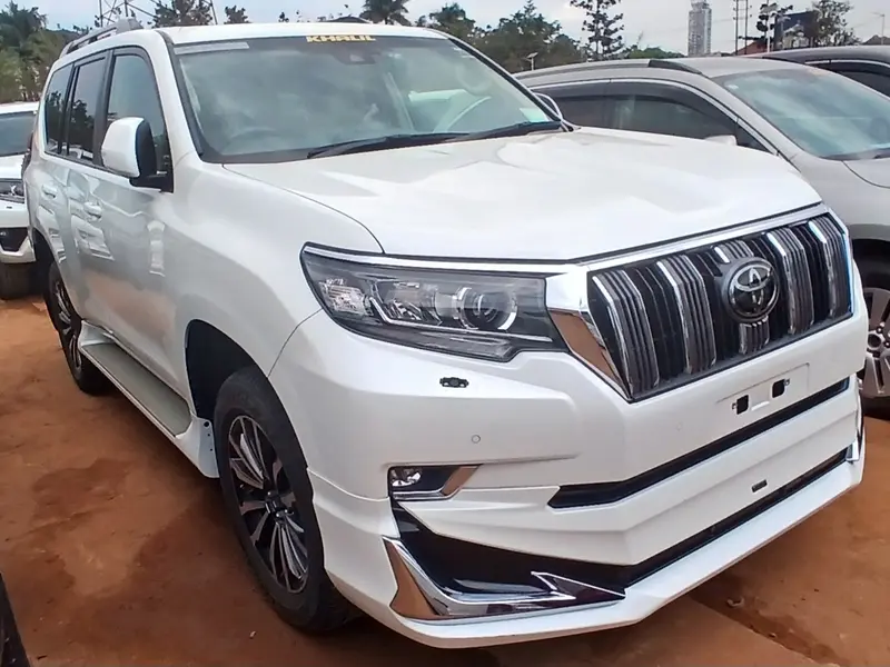 2021 Toyota Land Cruiser Prado – photo 2