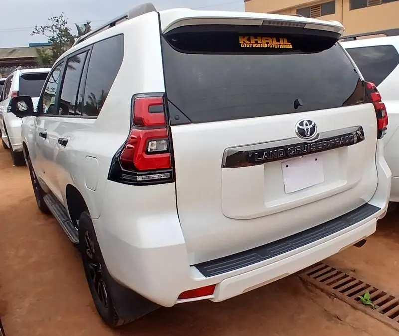 2020 Toyota Land Cruiser Prado – photo 6