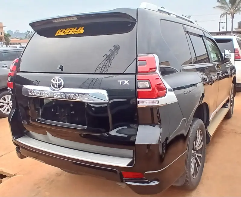 2017 Toyota Land Cruiser Prado – photo 6