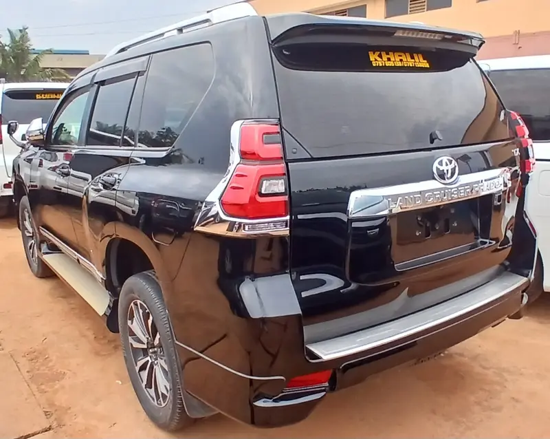 2017 Toyota Land Cruiser Prado – photo 7
