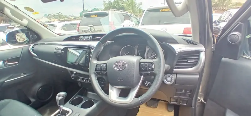 2021 Toyota Hilux – photo 3