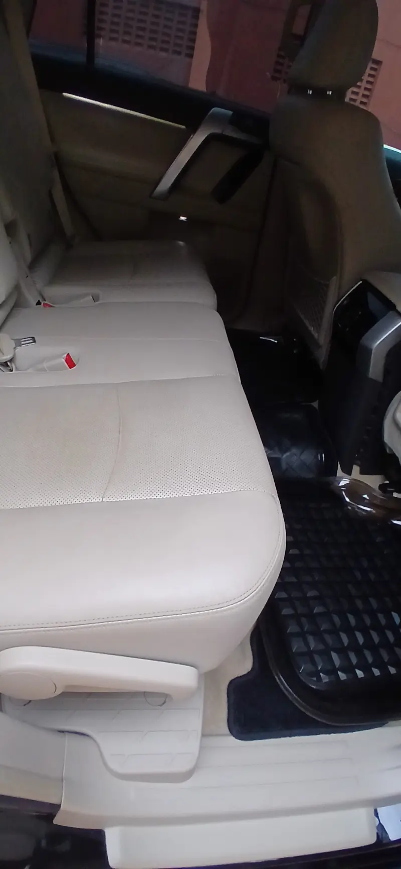 2017 Toyota Land Cruiser Prado – photo 4