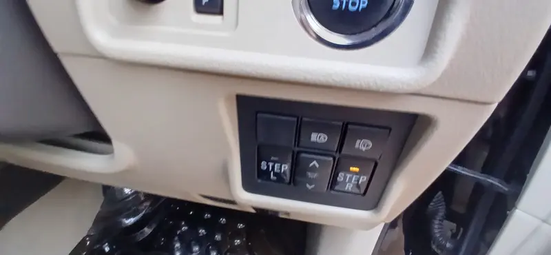 2017 Toyota Land Cruiser Prado – photo 6
