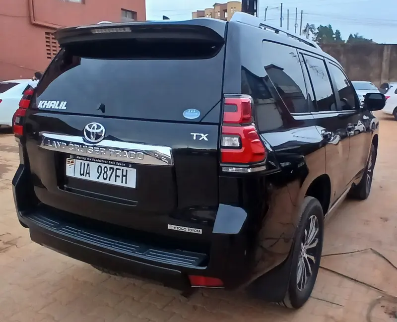 2017 Toyota Land Cruiser Prado – photo 9