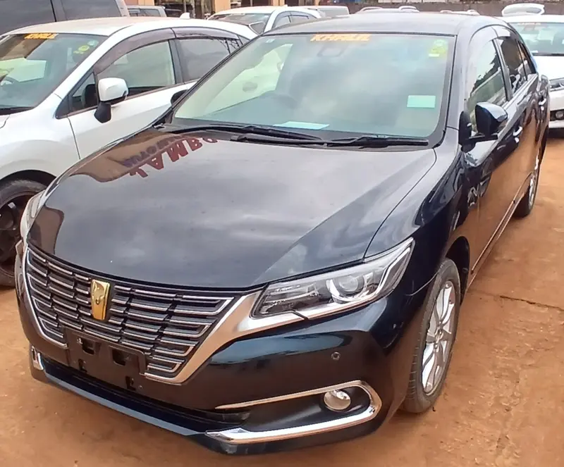 2017 Toyota Premio – photo 2