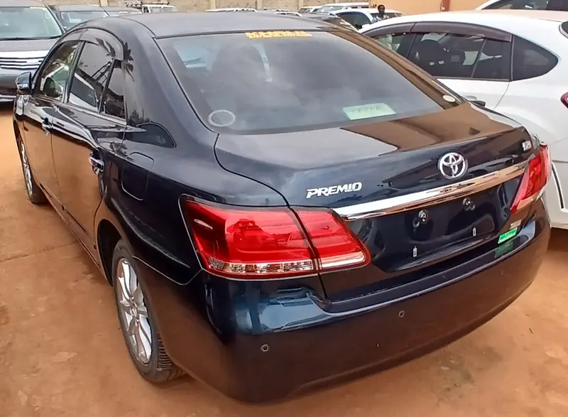 2017 Toyota Premio – photo 8