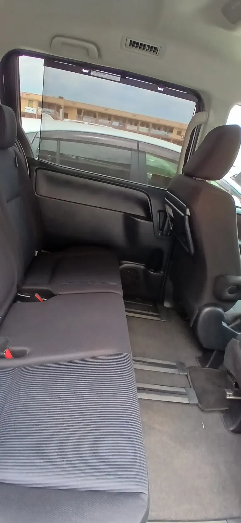 2018 Toyota Noah – photo 8